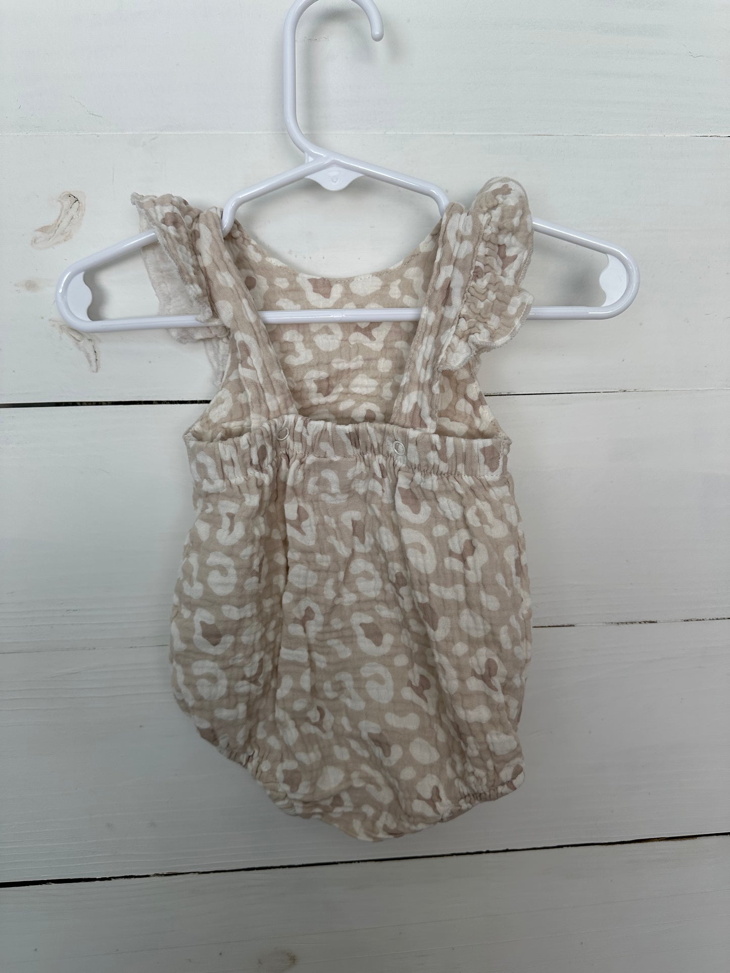 NB- Starting Out Muslin Light Tan Leopard Print Bubble