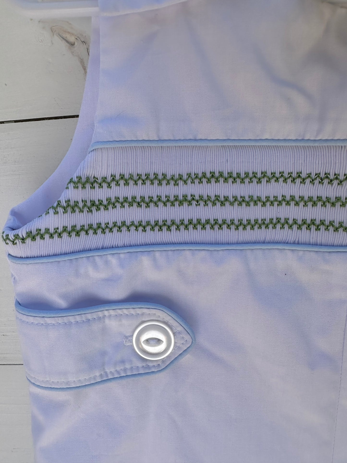 6-12M TBBC White with green smocking jon jon