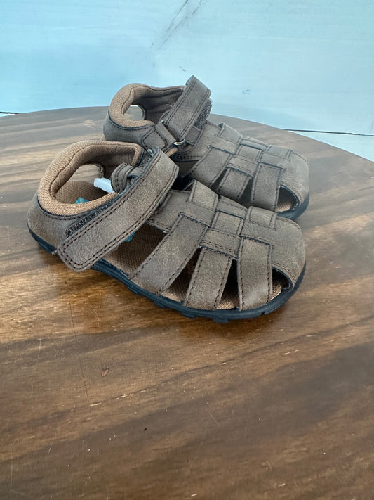8 - Scott David Brown Leather Closed Toe Sandals