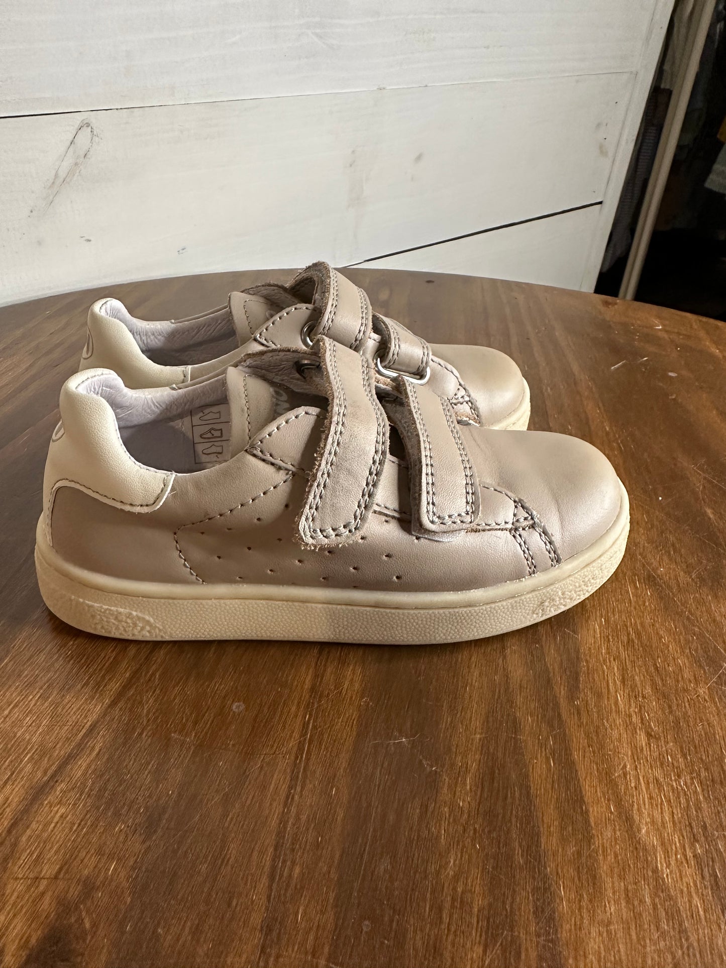 8 - Naturino Sneakers - Leather Taupe