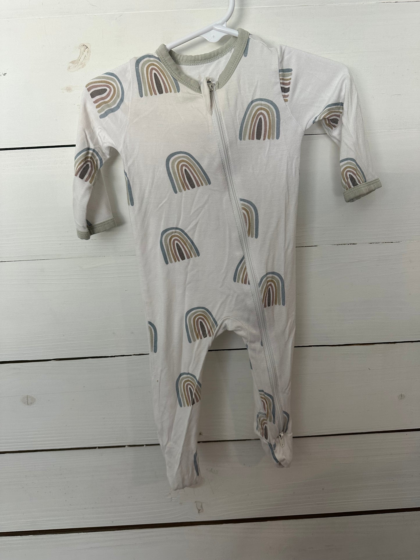 3-6 - Kyte Neutral Rainbow Jammies