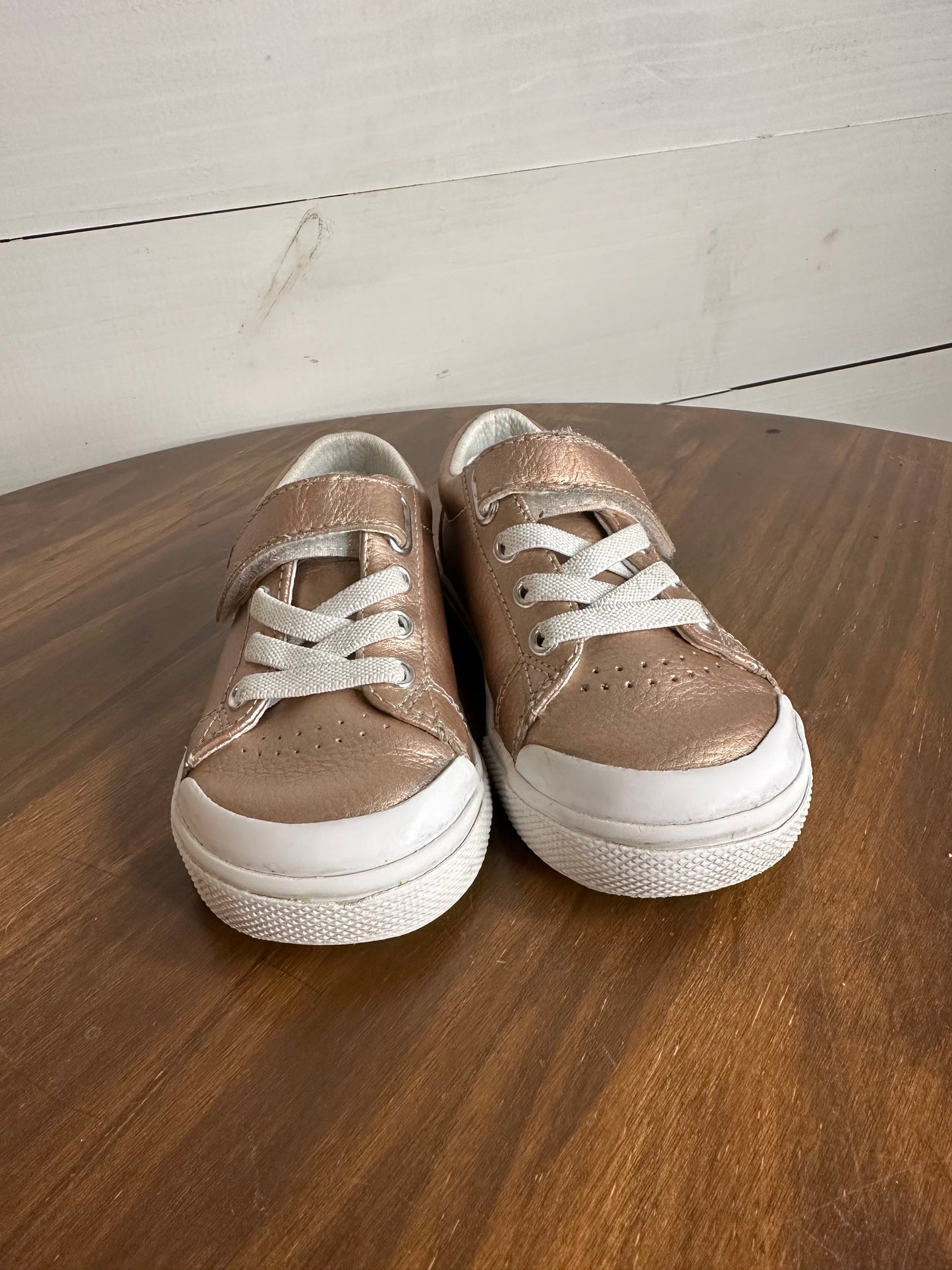 6 - Footmates - Gold Sneakers