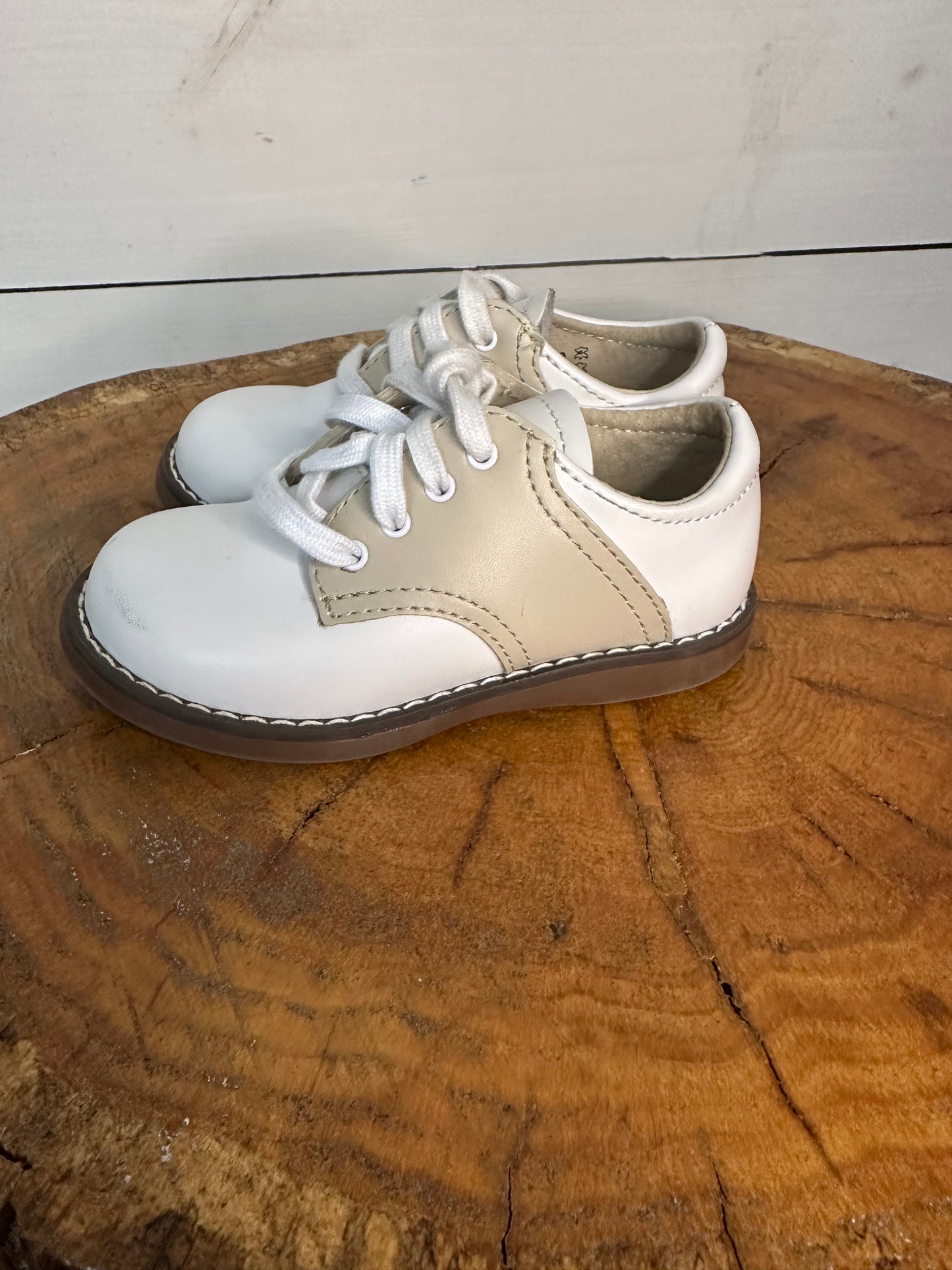 6 - Footmate Saddle Shoes - Taupe and White