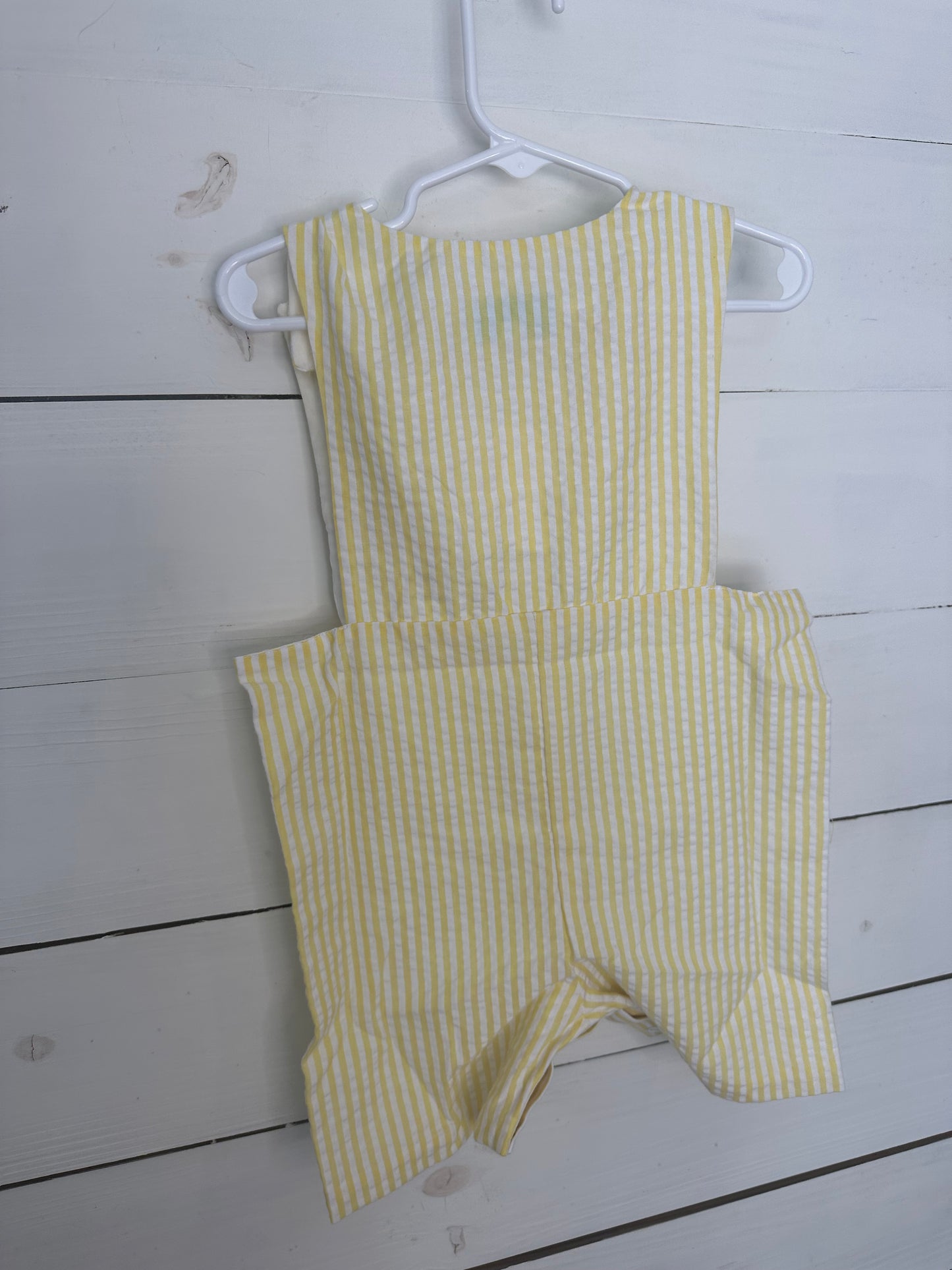 2T - Flynn|Kelsey Yellow Seersucker Jon Jons with Smocked Bunnies - NWT