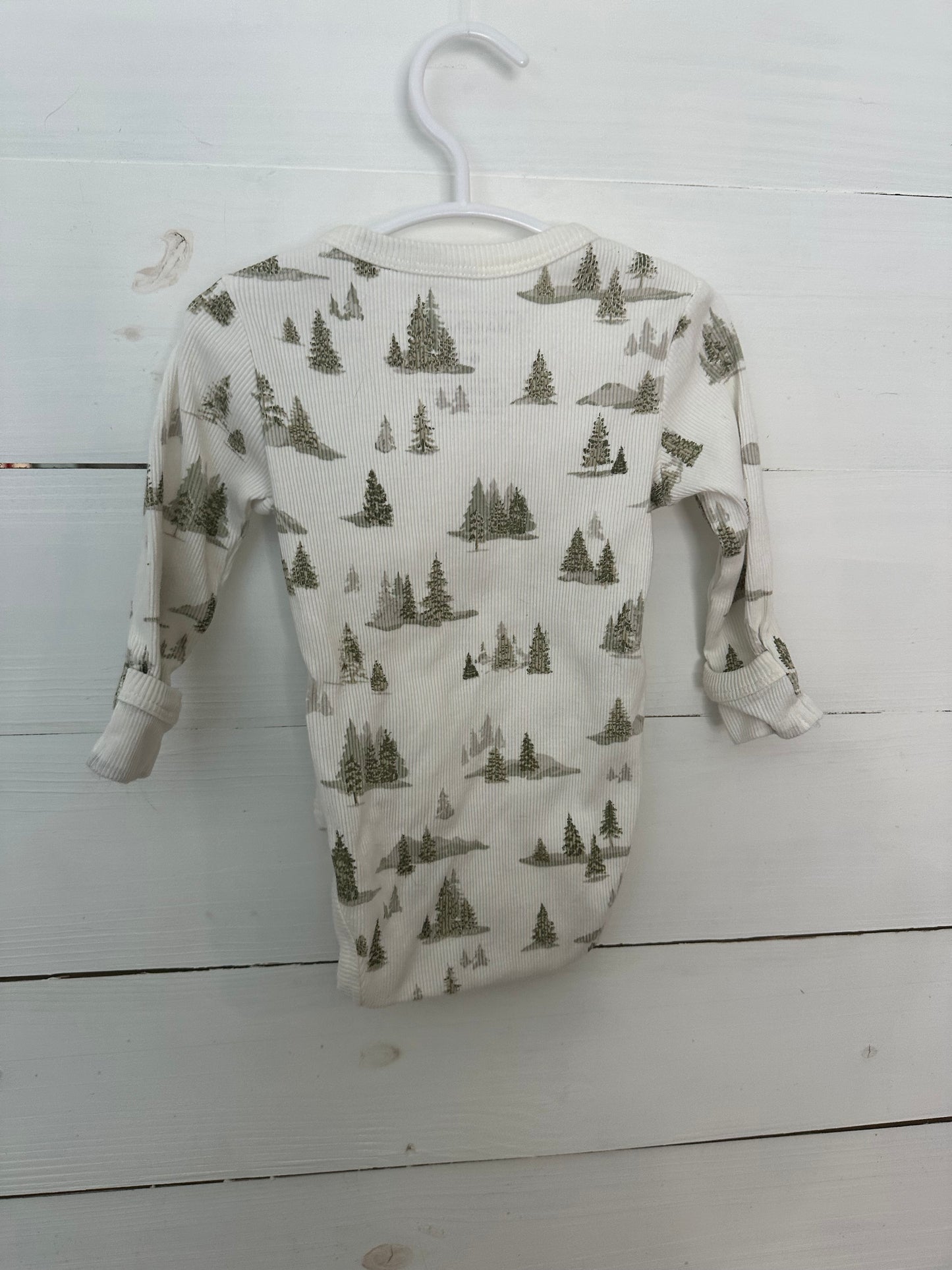 6-12M - MakeMake Organics - Ribbed Pine Tree Onesie