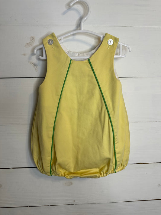 9M - Little English Yellow Bubble with Green Piping